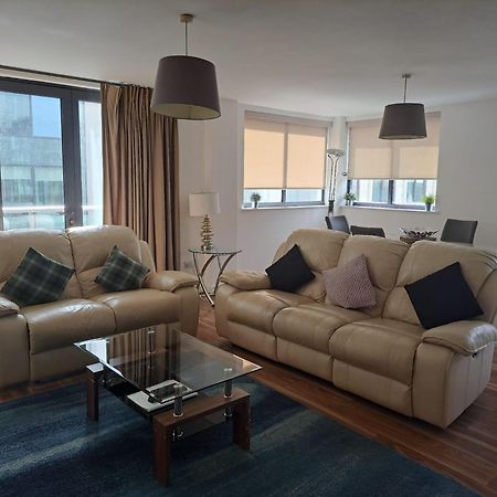 Grand Canal Square Apartments ダブリン エクステリア 写真