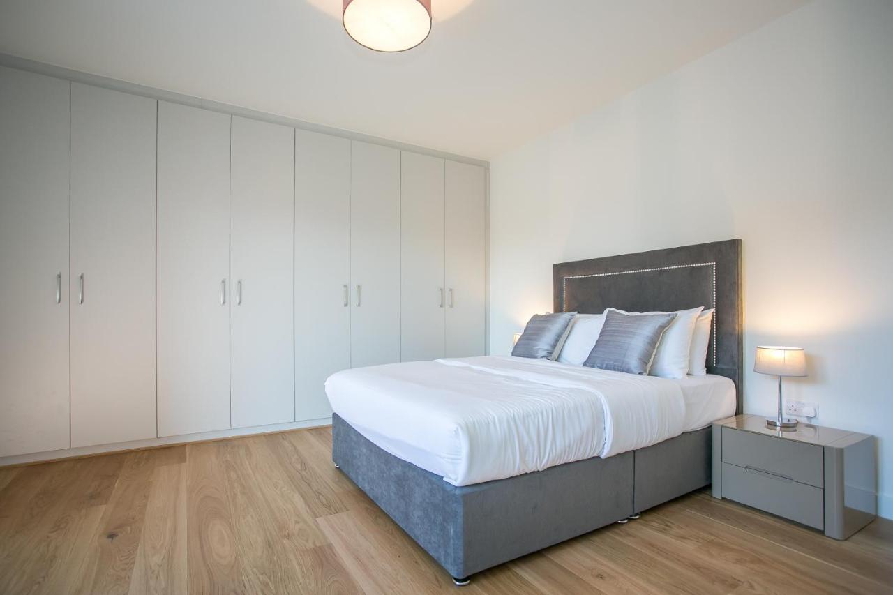 Grand Canal Square Apartments ダブリン エクステリア 写真