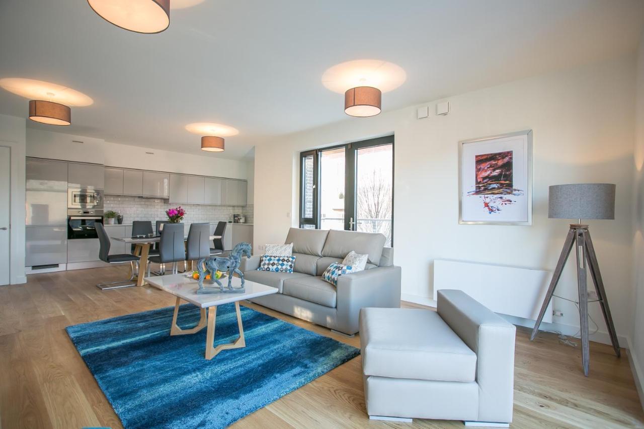 Grand Canal Square Apartments ダブリン エクステリア 写真