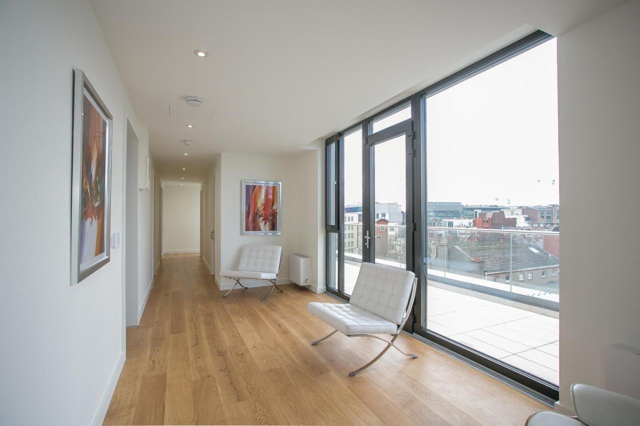 Grand Canal Square Apartments ダブリン エクステリア 写真