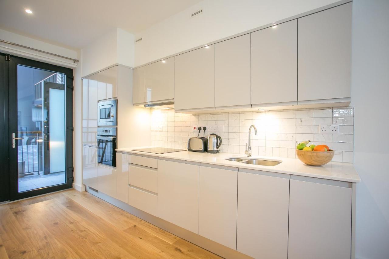 Grand Canal Square Apartments ダブリン エクステリア 写真