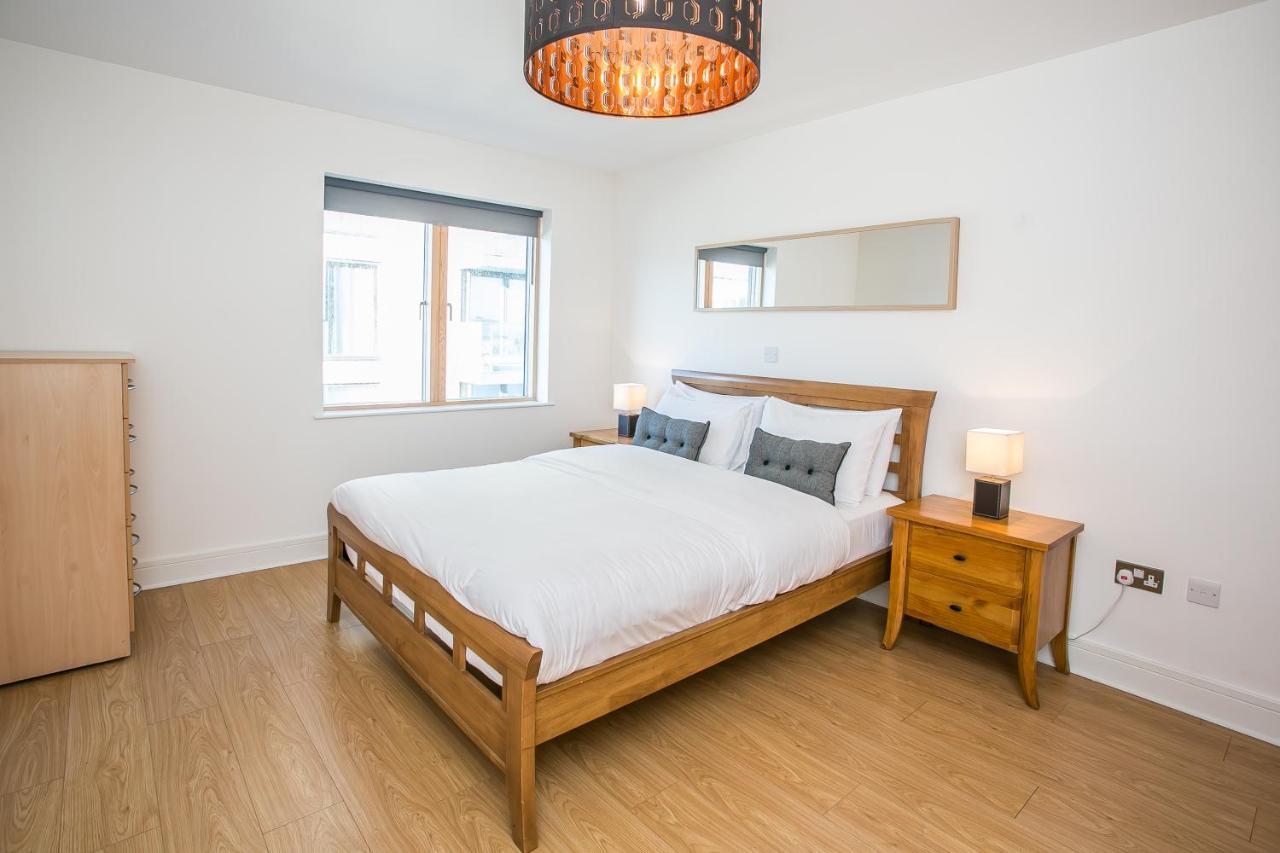 Grand Canal Square Apartments ダブリン エクステリア 写真