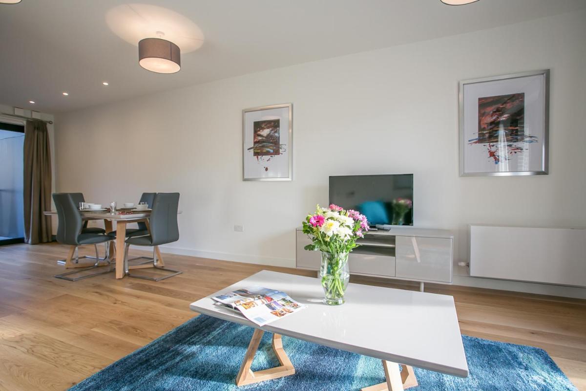 Grand Canal Square Apartments ダブリン エクステリア 写真