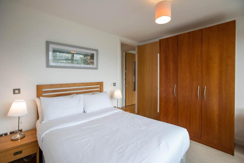 Grand Canal Square Apartments ダブリン エクステリア 写真