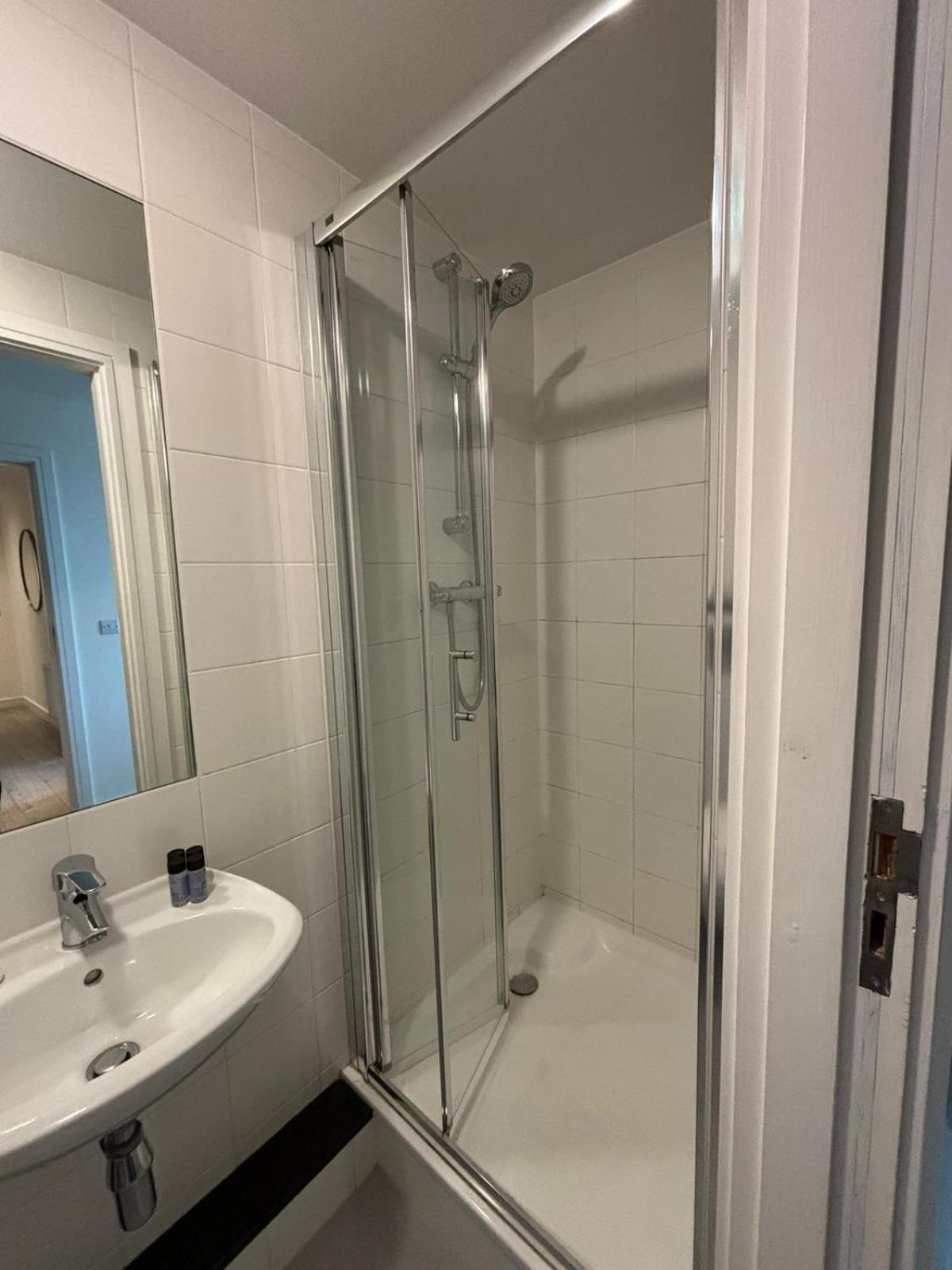 Grand Canal Square Apartments ダブリン エクステリア 写真