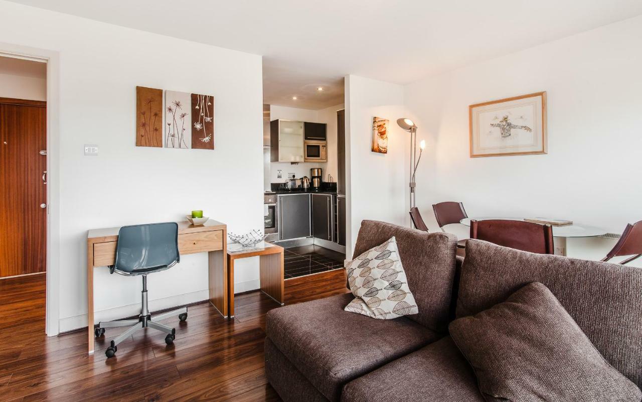 Grand Canal Square Apartments ダブリン エクステリア 写真