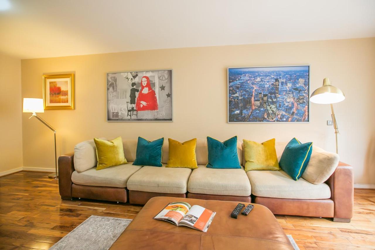 Grand Canal Square Apartments ダブリン エクステリア 写真